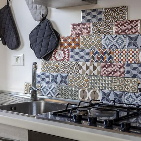 Radio Guest House Intero Appartamento Moderno A Trastevere Roma Ngoại thất bức ảnh